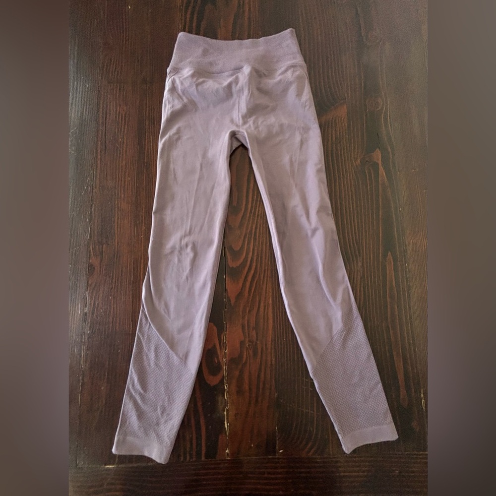 Lululemon | Lavender Leggings | Size‎ 4